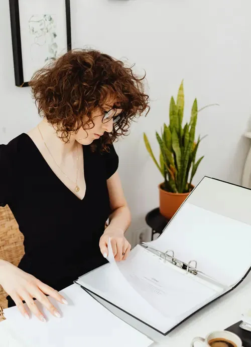 Salaire pour une secrétaire médicale contractuelle